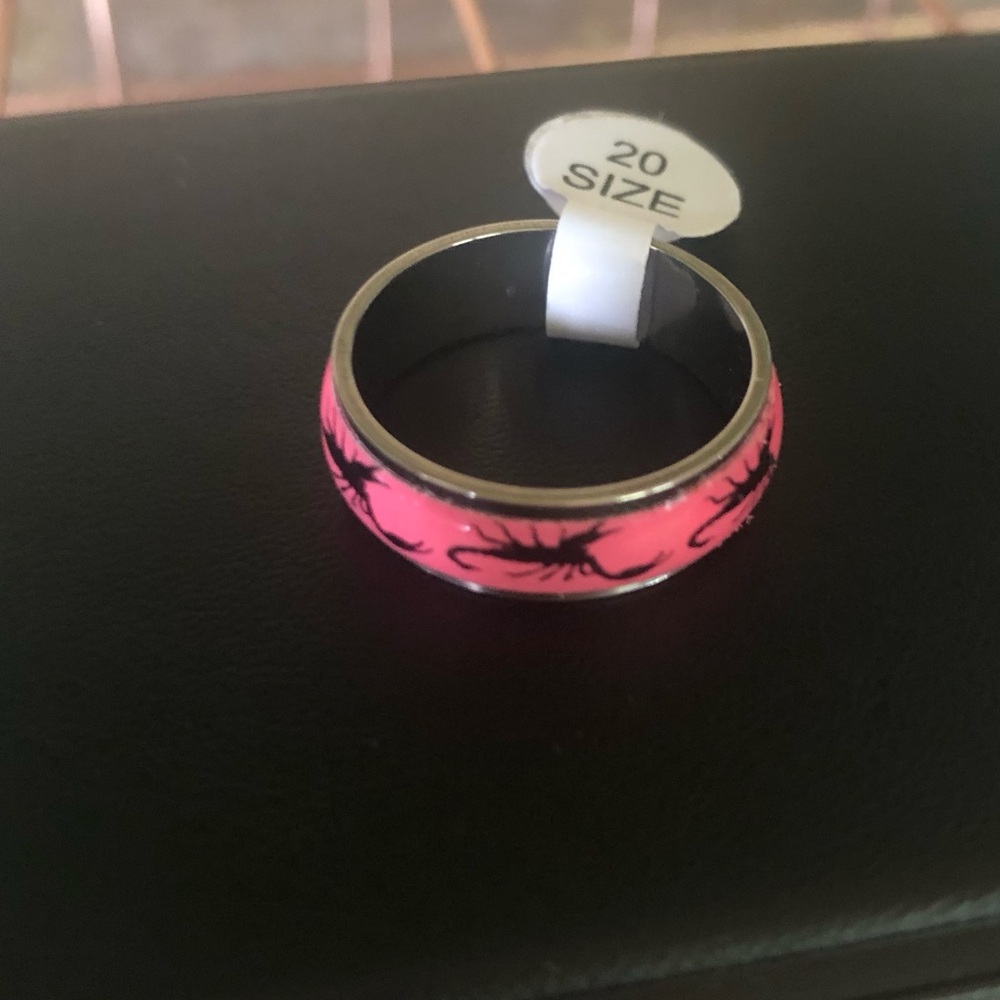 Stainless Steel Pink and Silver Scorpion Ring 💍 Size 10